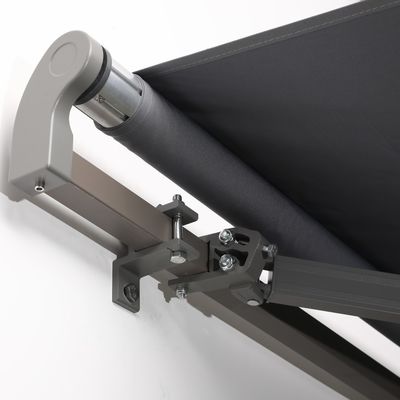 Balkon Privacy Screen Awnings dengan Powder Coated Sail Finishing dan Retractable Arm